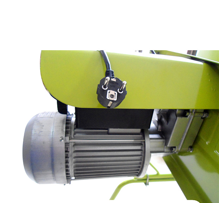 地式正反轉(zhuǎn)自動卸料小型攪拌機電機局部細(xì)節(jié)圖展示--河北東圣吊索具制造有限公司--小型攪拌機|石材夾具|液壓堆高車|手動叉車