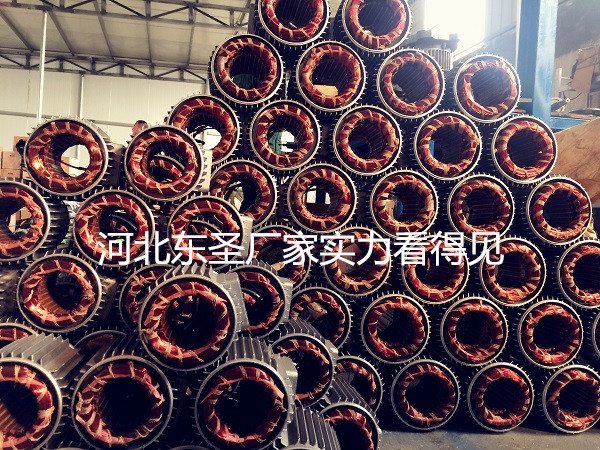 立式正反轉(zhuǎn)小型攪拌機(jī)電機(jī)生產(chǎn)組裝車間，電機(jī)電芯部分特寫