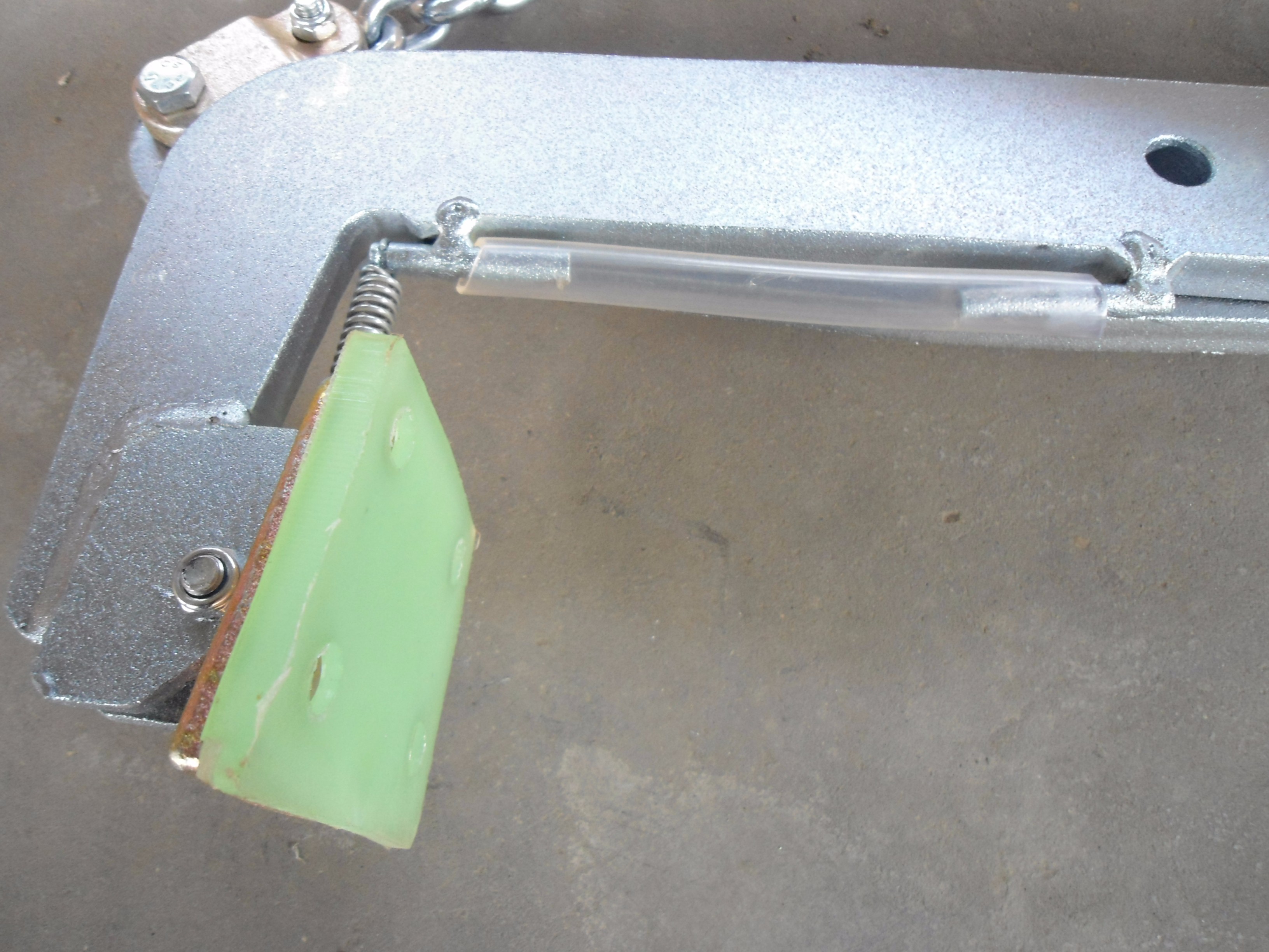 經(jīng)過(guò)熱鍍鋅石材夾具表面標(biāo)準(zhǔn)樣式供您參考--河北東圣吊索具制造有限公司--石材夾具|液壓堆高車|手動(dòng)叉車|小型攪拌機(jī) 經(jīng)過(guò)熱鍍鋅石材夾具表面標(biāo)準(zhǔn)樣式供您參考--河北東圣吊索具制造有限公司--石材夾具|液壓堆高車|手動(dòng)叉車|小型攪拌機(jī)