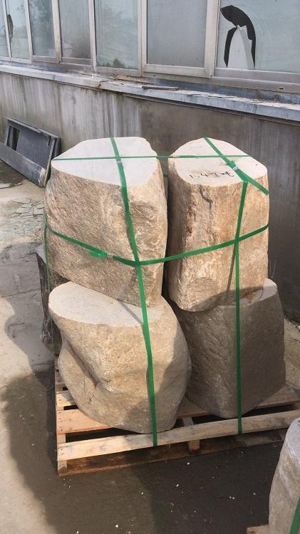 2噸液壓堆高車需要搬運(yùn)的石凳子--河北東圣吊索具制造有限公司--液壓堆高車|手動(dòng)叉車|小型攪拌機(jī)|石材夾具 2噸液壓堆高車需要搬運(yùn)的石凳子--河北東圣吊索具制造有限公司--液壓堆高車|手動(dòng)叉車|小型攪拌機(jī)|石材夾具